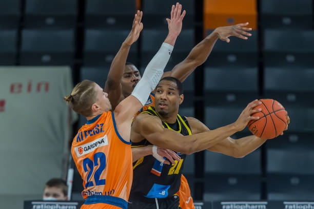 快速进攻 快速进攻