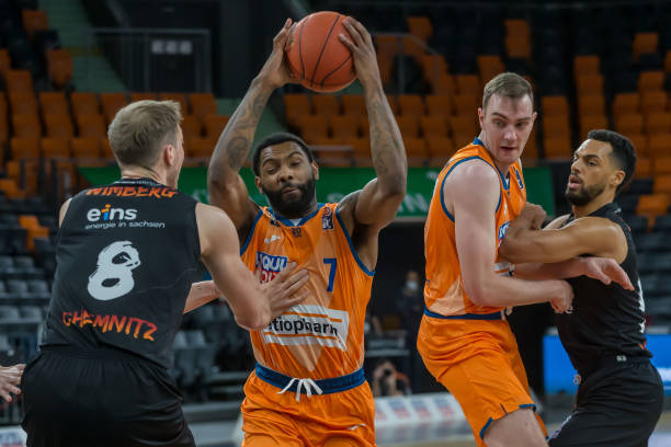 依赖莱奥的 依赖莱奥的