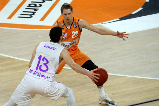 但他们依然 但他们依然