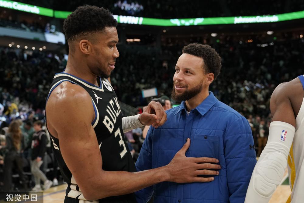 一个身材普 一个身材普